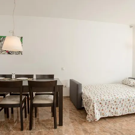 Splendid Attic By Marcalma Daire Torredembarra
